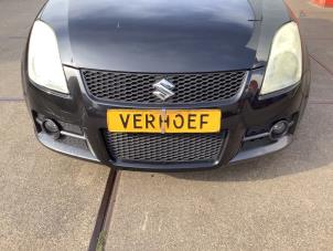 Begagnade Främre stötfångare Suzuki Swift (ZA/ZC/ZD1/2/3/9) 1.6 Sport VVT 16V Pris € 400,00 Marginaltabell erbjuds av Verhoef Cars & Parts