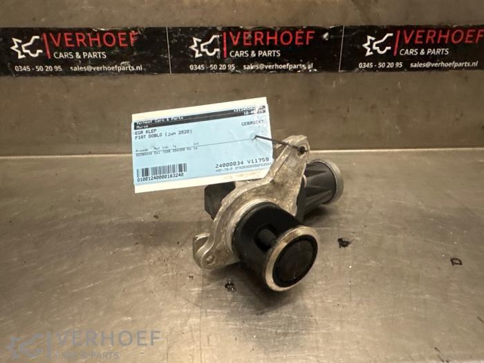 Gebrauchte AGR Ventil Fiat Doblo Cargo (263) 1.6 D Multijet Preis auf Anfrage angeboten von Verhoef Cars & Parts