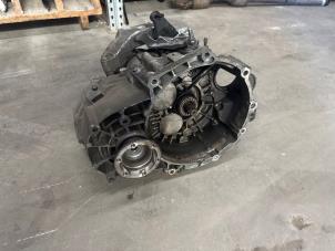 Begagnade Växellåda Volkswagen Scirocco (137/13AD) 2.0 TSI 16V Pris € 400,00 Marginaltabell erbjuds av Verhoef Cars & Parts