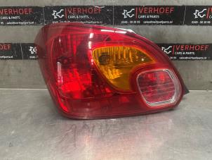 Usagé Feu arrière secondaire gauche Mitsubishi Space Star (A0) 1.0 12V Prix € 70,00 Règlement à la marge proposé par Verhoef Cars & Parts