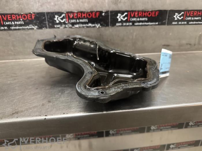 Usagé Couvercle carter Renault Kadjar (RFEH) 1.2 Energy TCE 130 Prix sur demande proposé par Verhoef Cars & Parts
