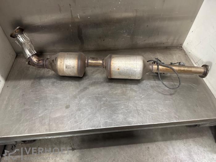 Used Particulate filter Toyota Hilux V/VI 2.4 D4D-F 16V 4x4 Price on request offered by Verhoef Cars & Parts