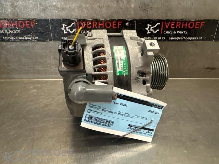 Usagé Dynamo Toyota Hilux V/VI 2.4 D4D-F 16V 4x4 Prix € 211,75 Prix TTC proposé par Verhoef Cars & Parts