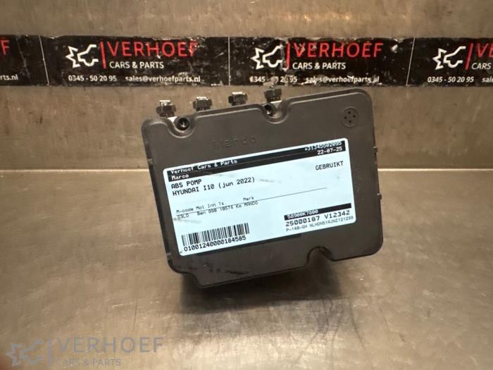Usagé Bloc ABS Hyundai i10 1.0 12V Prix € 150,00 Règlement à la marge proposé par Verhoef Cars & Parts