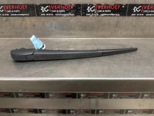 Gebrauchte Scheibenwischerarm hinten Toyota Yaris III (P13) 1.5 16V Dual VVT-iE Preis € 20,00 Margenregelung angeboten von Verhoef Cars & Parts