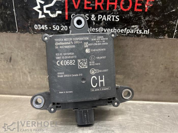 Begagnade Dödvinkelsensor Toyota C-HR (X1,X5) 1.8 16V Hybrid Pris € 60,00 Marginaltabell erbjuds av Verhoef Cars & Parts