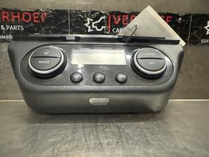 Usagé Panneau de commandes chauffage Suzuki Swift (ZA/ZC/ZD1/2/3/9) 1.6 Sport VVT 16V Prix € 50,00 Règlement à la marge proposé par Verhoef Cars & Parts