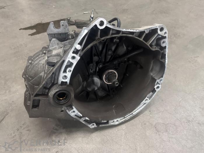 Getriebe Nissan Qashqai (J10), 2007 / 2014 2.0 16V, SUV, Benzin, 1.997cc, 104kW (141pk), FWD, MR20DE, 2007-02 / 2014-01, J10B; J10E; J10G (Gebraucht)
