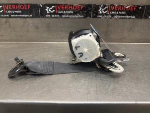 Gebrauchte Sicherheitsgurt links hinten Toyota Yaris III (P13) 1.0 12V VVT-i Preis € 40,00 Margenregelung angeboten von Verhoef Cars & Parts