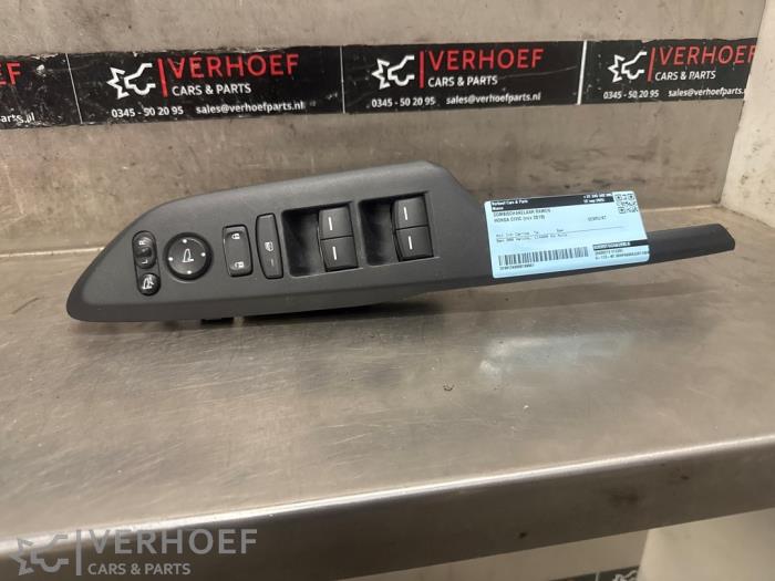 Usados Interruptor combinado de ventanillas Honda Civic (FK6/7/8/9) 1.0i VTEC Turbo 12V Precio € 45,00 Norma de margen ofrecido por Verhoef Cars & Parts