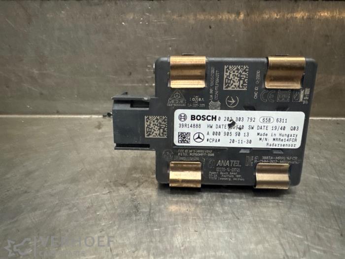 Begagnade Radarsensor Mercedes C Estate (S205) C-180 1.5 EQ Boost Pris € 200,00 Marginaltabell erbjuds av Verhoef Cars & Parts