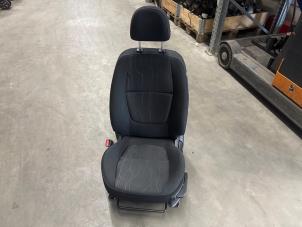 Begagnade Säte, vänster Kia Picanto (TA) 1.0 12V Pris € 100,00 Marginaltabell erbjuds av Verhoef Cars & Parts