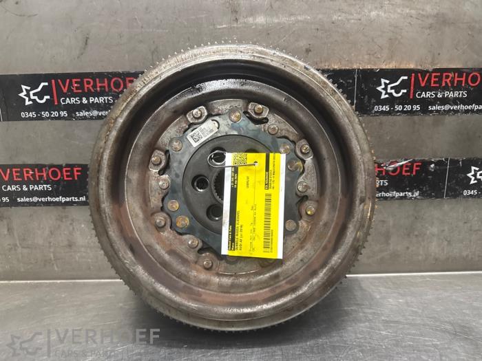 Gebrauchte Doppelte Masse Schwungrad Audi A3 Limousine (8VS/8VM) 2.0 TDI 16V Preis € 150,00 Margenregelung angeboten von Verhoef Cars & Parts