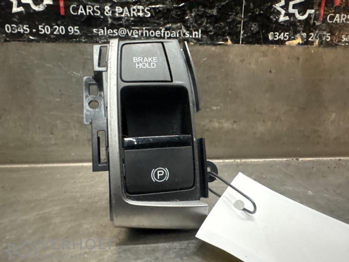 Gebrauchte Handbremse Schalter Honda Civic (FK6/7/8/9) 1.0i VTEC Turbo 12V Preis € 75,00 Margenregelung angeboten von Verhoef Cars & Parts