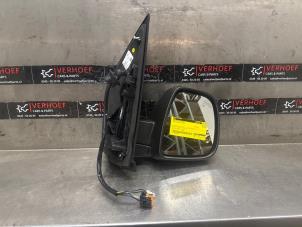 Begagnade Skärmspegel, höger Opel Vivaro 1.5 CDTI 102 Pris € 151,25 Inklusive moms erbjuds av Verhoef Cars & Parts
