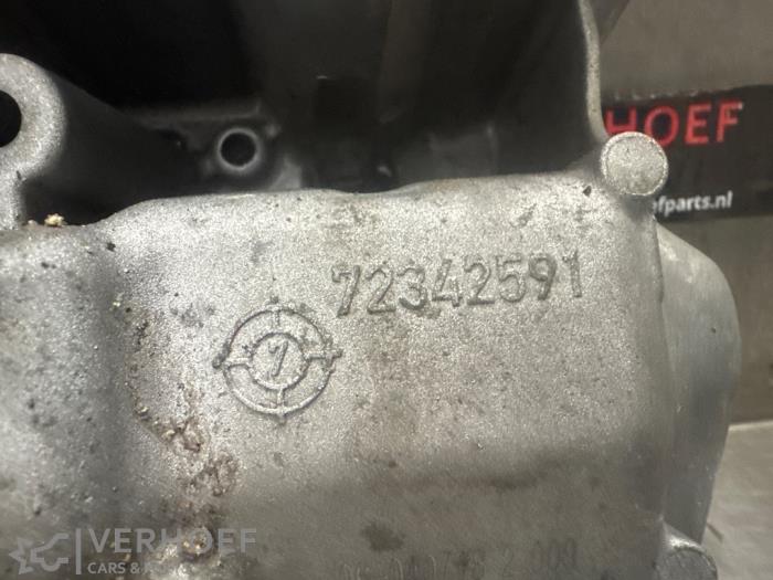 Ventildeckel van een BMW M5 (F90) 4.4 xDrive V8 32V TwinPower Turbo 2018