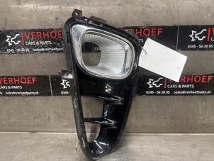 Begagnade Täcklock, dimljus, höger Kia Picanto (JA) 1.0 12V Pris € 30,00 Marginaltabell erbjuds av Verhoef Cars & Parts