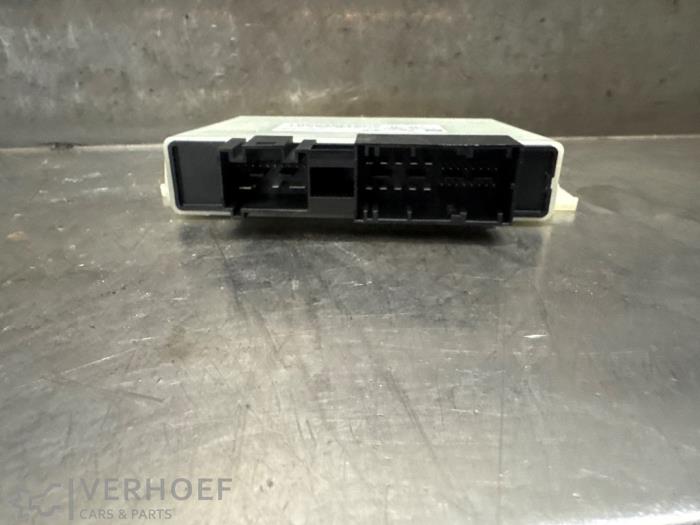 Używane Modul (rózne) Mercedes Sprinter 3,5t (910.0/910.1/907.1/907.2) 317 CDI 2.0 D RWD Cena € 121,00 Z VAT oferowane przez Verhoef Cars & Parts