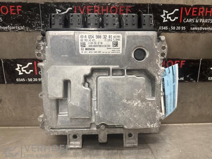 Used Engine management computer Mercedes Sprinter 3,5t (910.0/910.1/907.1/907.2) 317 CDI 2.0 D RWD Price € 242,00 Inclusive VAT offered by Verhoef Cars & Parts