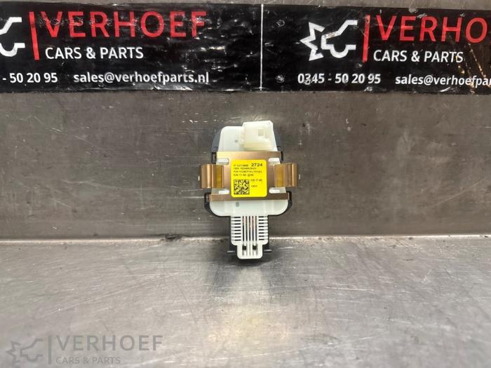 Gebrauchte Regensensor Mercedes C Estate (S205) C-180 1.5 EQ Boost Preis € 25,00 Margenregelung angeboten von Verhoef Cars & Parts