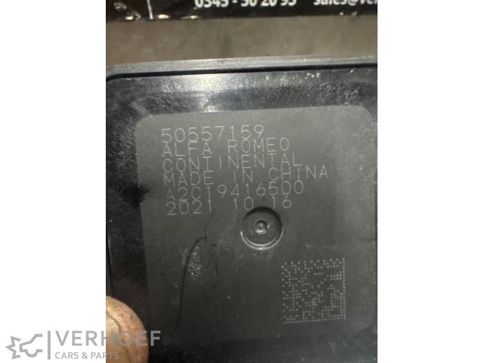 Auspuff Temperatursensor van een Maserati Grecale 2.0 GT MHEV Q4 16V 2022