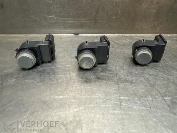 Usados Sensor PDC Hyundai Tucson (TL) 1.6 T-GDi 16V 2WD Precio € 90,00 Norma de margen ofrecido por Verhoef Cars & Parts