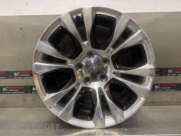 Używane Obrecz Dodge 1500 Crew Cab (DS) 5.7 Hemi V8 Cena € 181,50 Z VAT oferowane przez Verhoef Cars & Parts