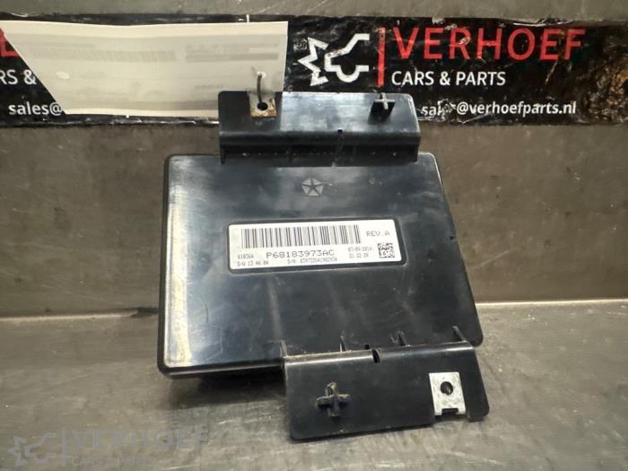 Usados Módulo Climatronic Dodge 1500 Crew Cab (DS) 5.7 Hemi V8 Precio de solicitud ofrecido por Verhoef Cars & Parts