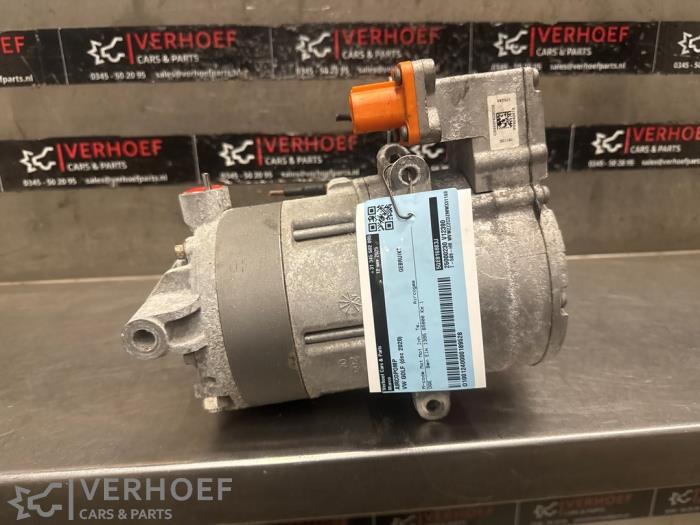 Usagé Compresseur de clim Volkswagen Golf VIII (CD1) 1.4 GTE 16V Prix € 300,00 Règlement à la marge proposé par Verhoef Cars & Parts