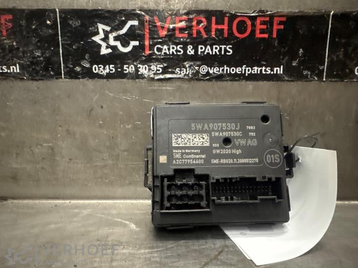 Używane Modul gateway Volkswagen Golf VIII (CD1) 1.4 GTE 16V Cena € 75,00 Procedura marży oferowane przez Verhoef Cars & Parts