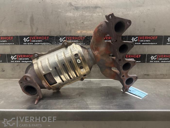 Usagé Catalyseur Hyundai Matrix 1.6 16V Prix € 250,00 Règlement à la marge proposé par Verhoef Cars & Parts