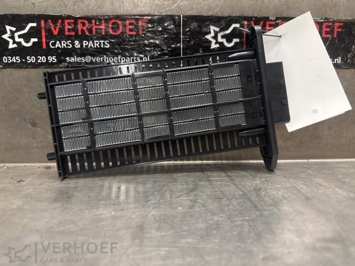 Używane Element grzewczy Renault Arkana (RJLL) 1.6 E-Tech 145 16V Cena na żądanie oferowane przez Verhoef Cars & Parts