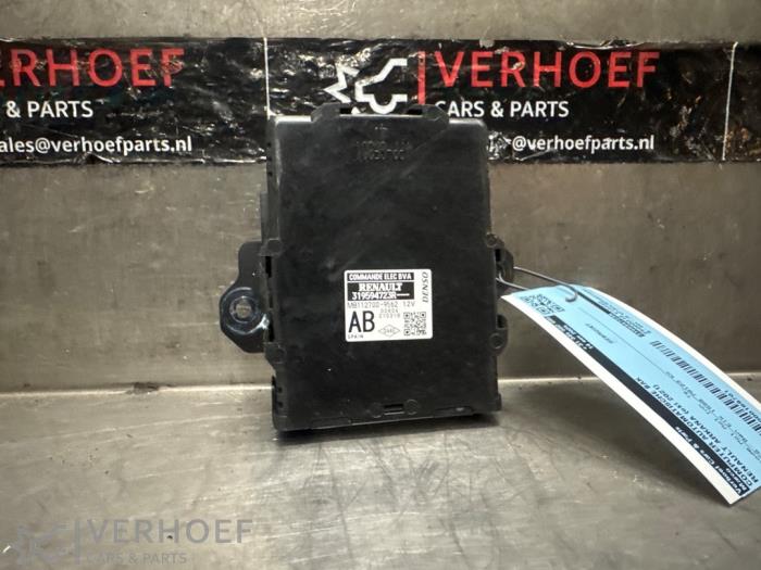Used Automatic gearbox computer Renault Arkana (RJLL) 1.6 E-Tech 145 16V Price € 195,00 Margin scheme offered by Verhoef Cars & Parts