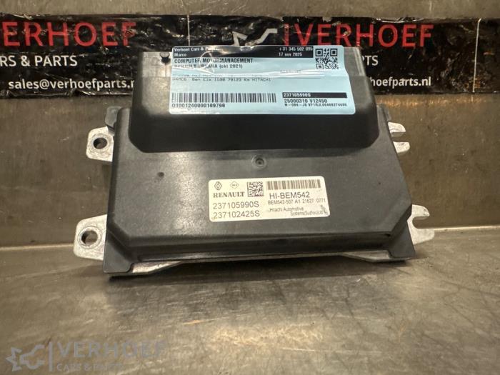 Used Engine management computer Renault Arkana (RJLL) 1.6 E-Tech 145 16V Price € 175,00 Margin scheme offered by Verhoef Cars & Parts