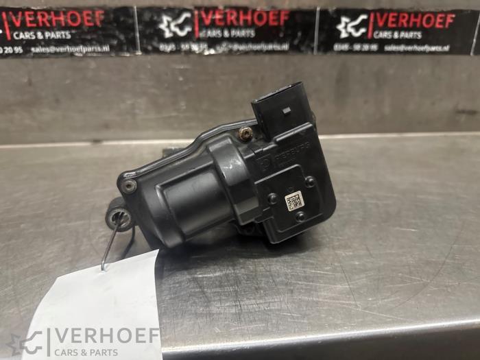 Usagé Boitier papillon Audi A4 Avant (B8) 3.0 TDI 245 V6 24V Quattro Prix € 75,00 Règlement à la marge proposé par Verhoef Cars & Parts