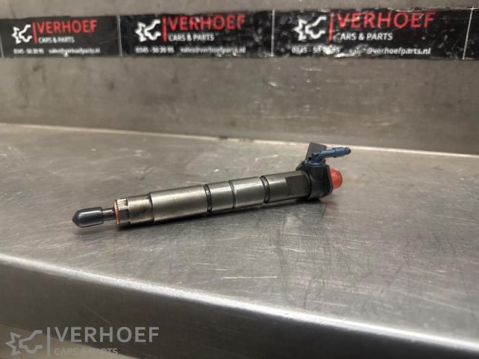 Usagé Injecteurs Mercedes S (222.0/222.1) 3.0 S-350d Prix € 125,00 Règlement à la marge proposé par Verhoef Cars & Parts