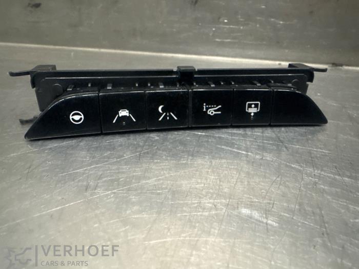 Używane Przelacznik Mercedes S (222.0/222.1) 3.0 S-350d Cena na żądanie oferowane przez Verhoef Cars & Parts