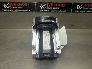 On-board computer controller from a Mercedes-Benz S (222.0/222.1) 3.0 S-350d 2018