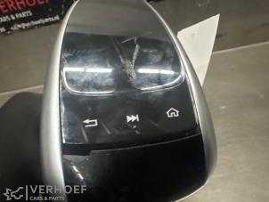 On-board computer controller from a Mercedes-Benz S (222.0/222.1) 3.0 S-350d 2018