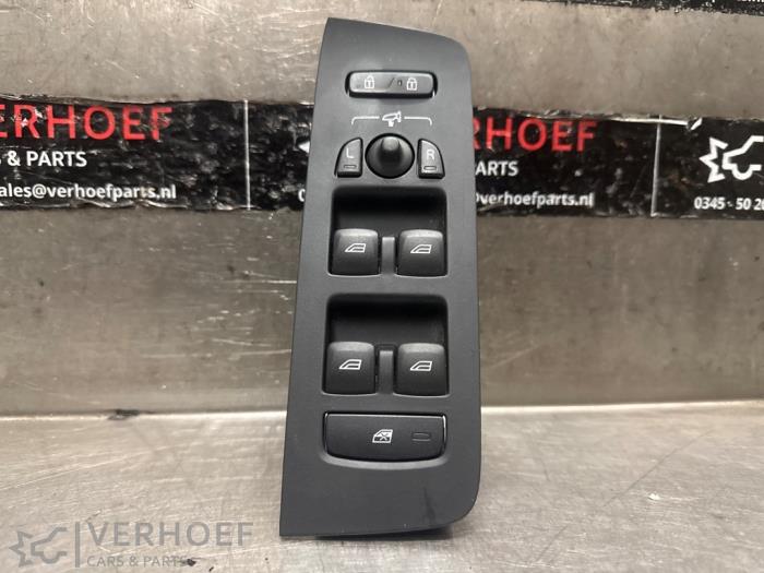Usados Interruptor combinado de ventanillas Volvo V40 (MV) 2.0 D2 16V Precio € 35,00 Norma de margen ofrecido por Verhoef Cars & Parts