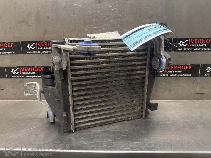 Usados Intercooler Peugeot 308 (L3/L8/LB/LH/LP) 1.5 BlueHDi 130 Precio € 70,00 Norma de margen ofrecido por Verhoef Cars & Parts