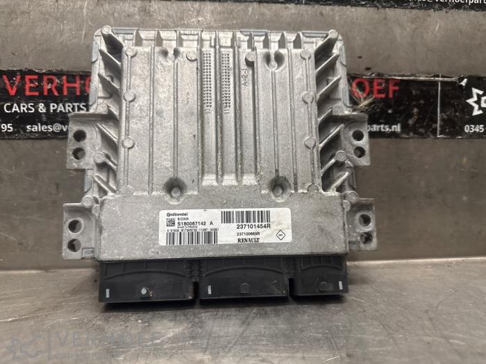 Used Engine management computer Renault Megane III Grandtour (KZ) 1.5 dCi 110 Price on request offered by Verhoef Cars & Parts