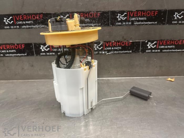Begagnade Bensinpump Ford Focus 4 1.5 EcoBoost 12V 150 Pris € 75,00 Marginaltabell erbjuds av Verhoef Cars & Parts