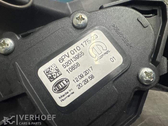 Gaspedalposition Sensor van een Opel Combo 1.3 CDTI 16V 2017