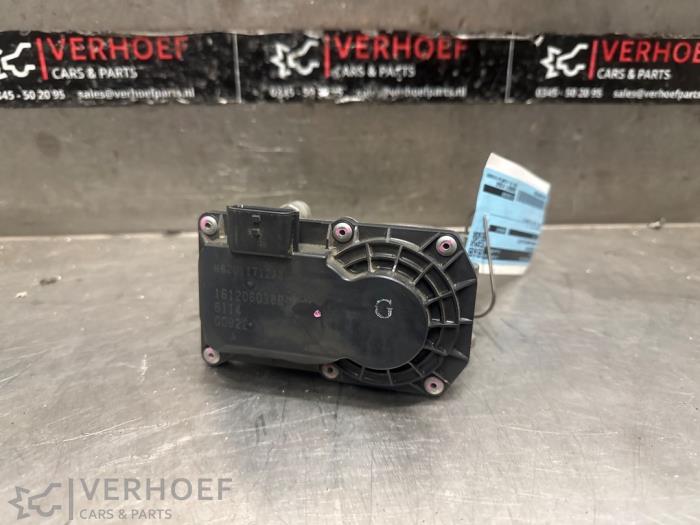 Usagé Boîtier accélérateur Nissan Qashqai (J11) 1.2 DIG-T 16V Prix € 30,00 Règlement à la marge proposé par Verhoef Cars & Parts