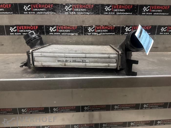 Usagé Echangeur air (Intercooler) Nissan Qashqai (J11) 1.2 DIG-T 16V Prix € 65,00 Règlement à la marge proposé par Verhoef Cars & Parts