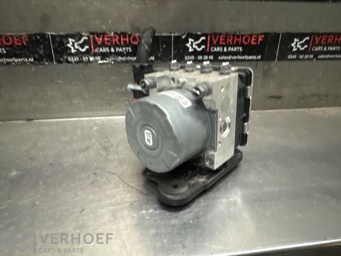 Gebrauchte ABS Pumpe Volkswagen T-Roc I 1.5 TSI 16V Preis € 100,00 Margenregelung angeboten von Verhoef Cars & Parts