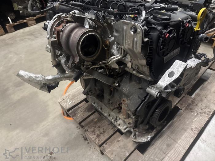 Engine from a Volkswagen Golf VII (AUA) 2.0 GTI 16V Performance Package 2019