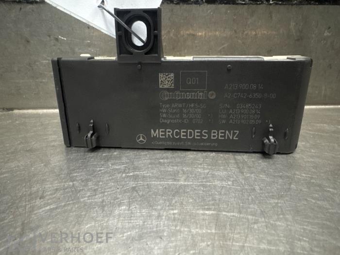Używane Modul silnika tylnej klapy Mercedes S (222.0/222.1) 4.0 S-560 V8 Turbo Cena € 45,00 Procedura marży oferowane przez Verhoef Cars & Parts