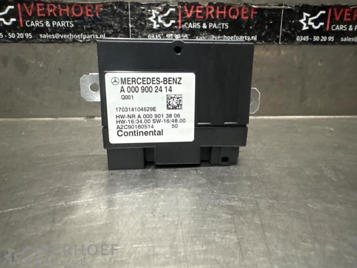 Używane Modul paliwowy ADM Mercedes S (222.0/222.1) 4.0 S-560 V8 Turbo Cena € 20,00 Procedura marży oferowane przez Verhoef Cars & Parts